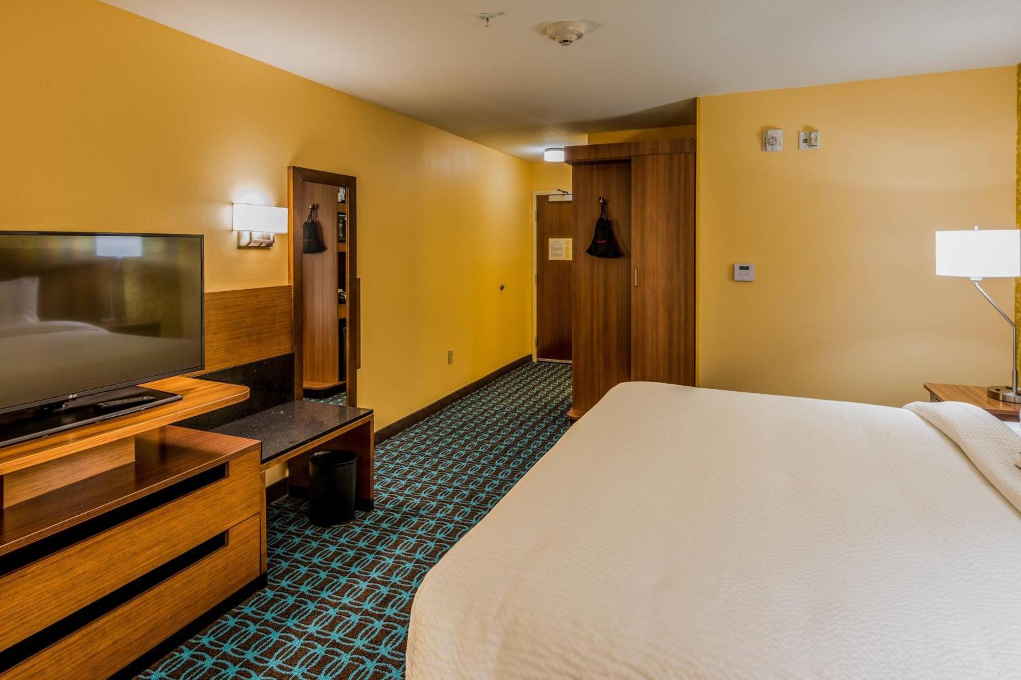 Fairfield Inn & Suites By Marriott Atlanta Fairburn Exterior photo
